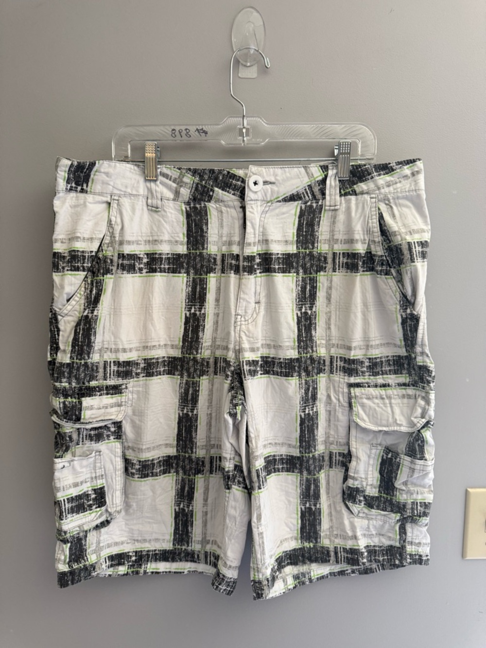 VTG Surplus Men’s Striped Plaid Cargo Shorts SZ 36 Black White Grunge 90s Casual